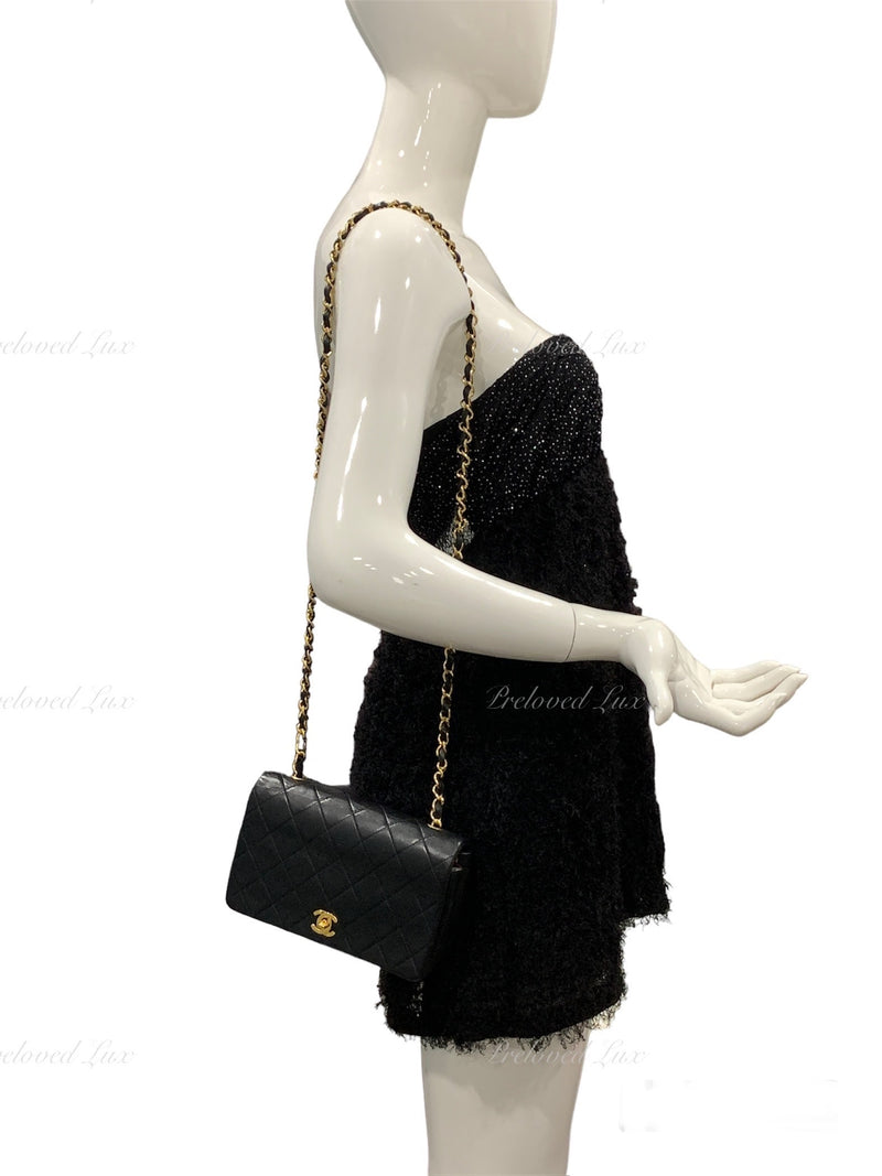 Sold-CHANEL Vintage Lambskin Small Full Flap Bag black/gold hardware