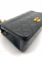 Sold-CHANEL Vintage Lambskin Small Full Flap Bag black/gold hardware