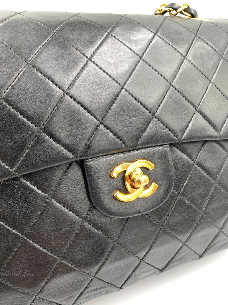 CHANEL Classic Lambskin Double Flap Medium Square Bag Black / Gold Hardware