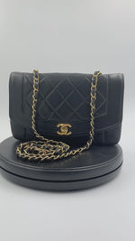 Sold-CHANEL Lambskin Small Diana Single Chain Single Flap Bag Black/gold