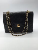 Sold-CHANEL Classic Lambskin Double Chain Double Flap Bag Medium black/gold