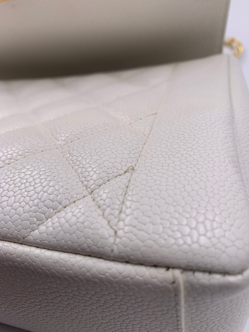 Sold-CHANEL Caviar Medium Diana White in Gold Hardware