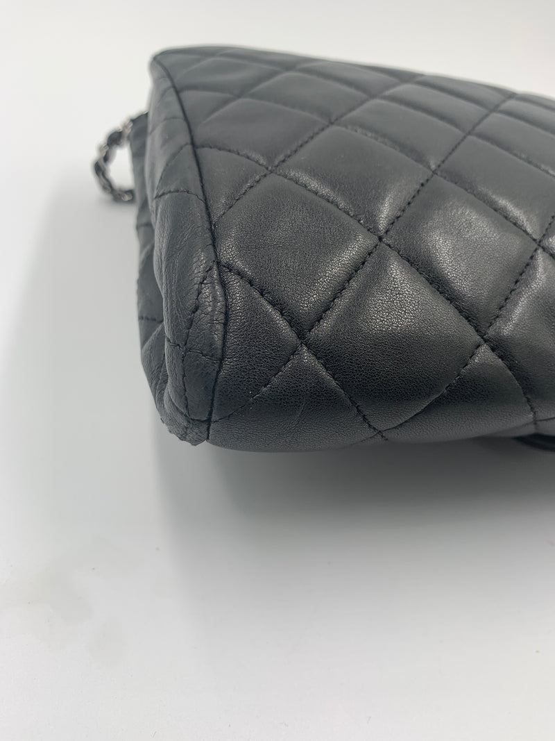 Sold-CHANEL Classic Quilted Flap Black Lambskin Shoulder Bag/Clutch