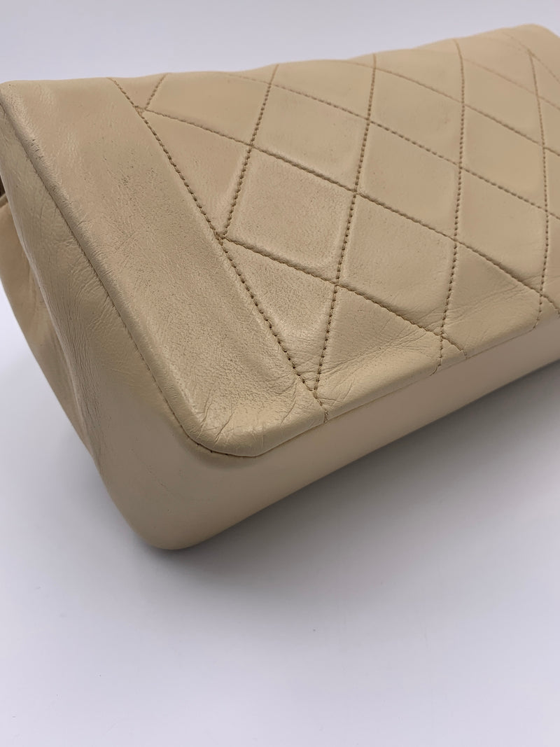 Sold-CHANEL Vintage Lambskin Single Flap Border Tab Small Crossbody Bag Beige/gold hardware