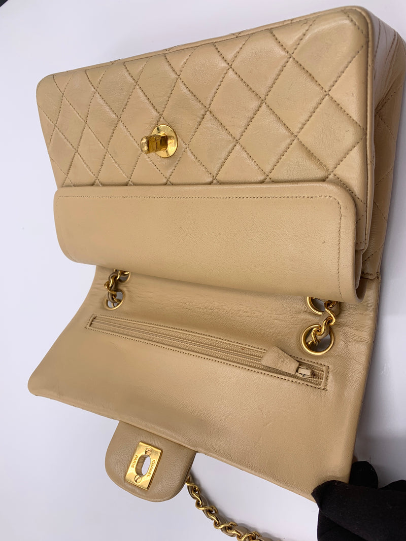 Sold-CHANEL Small Classic Double Flap Shoulder bag - Beige - Gold Hardware/Vintage