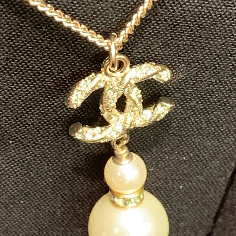 Sold-CHANEL CC Pearl/Rhinestones Necklace C236