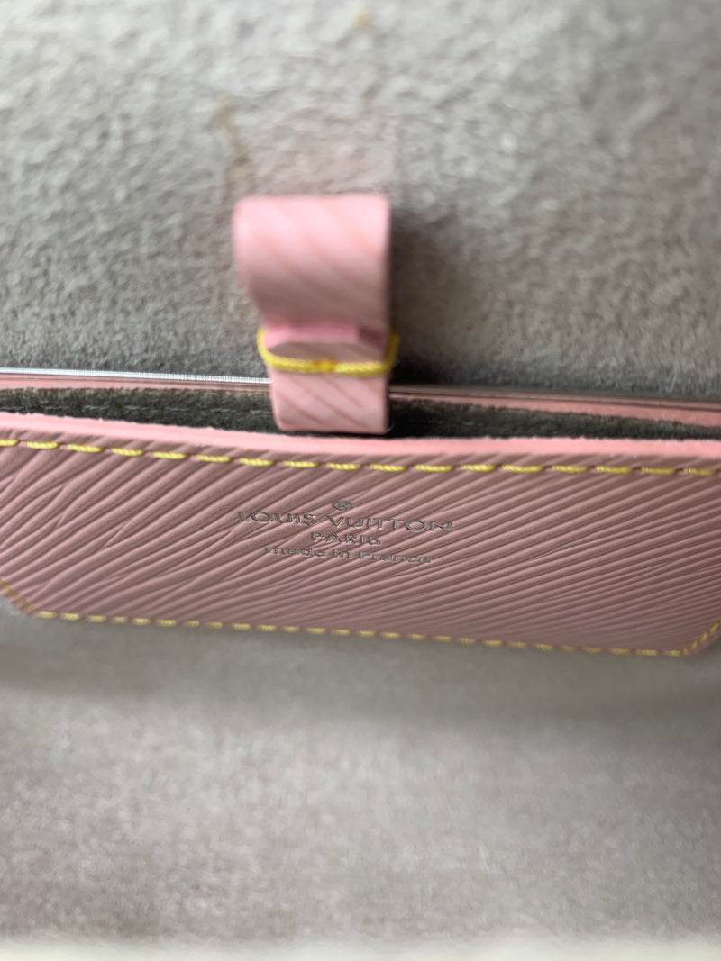 LOUIS VUITTON Epi Twist MM Pink Shoulder Bag Crossbody Bag