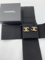 Sold-CHANEL CC Pearl Earrings/Gold L242