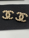 Sold-CHANEL CC Pearl Earrings/Gold L242