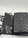 Sold-CHANEL Caviar Jumbo Flap Shoulder Bag black Silver hardware