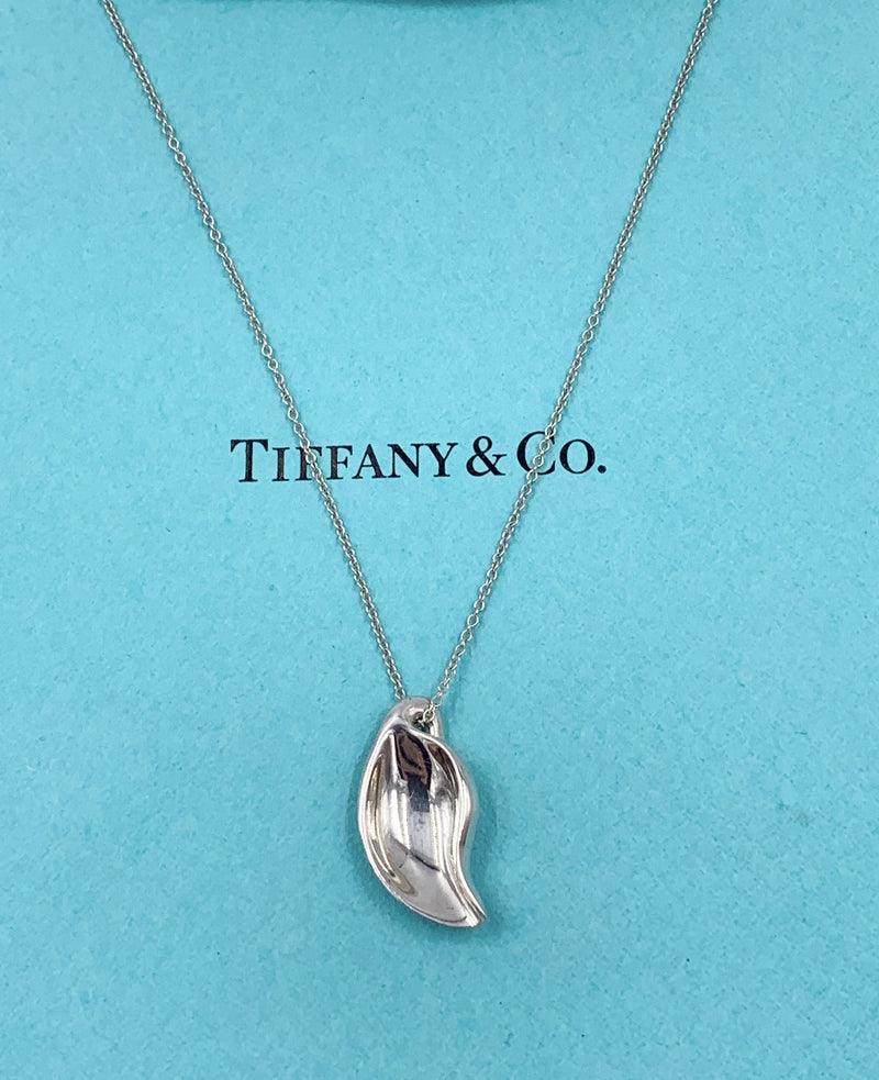 Tiffany 
Co Elsa Peretti Silver Leaf Pendant Necklace