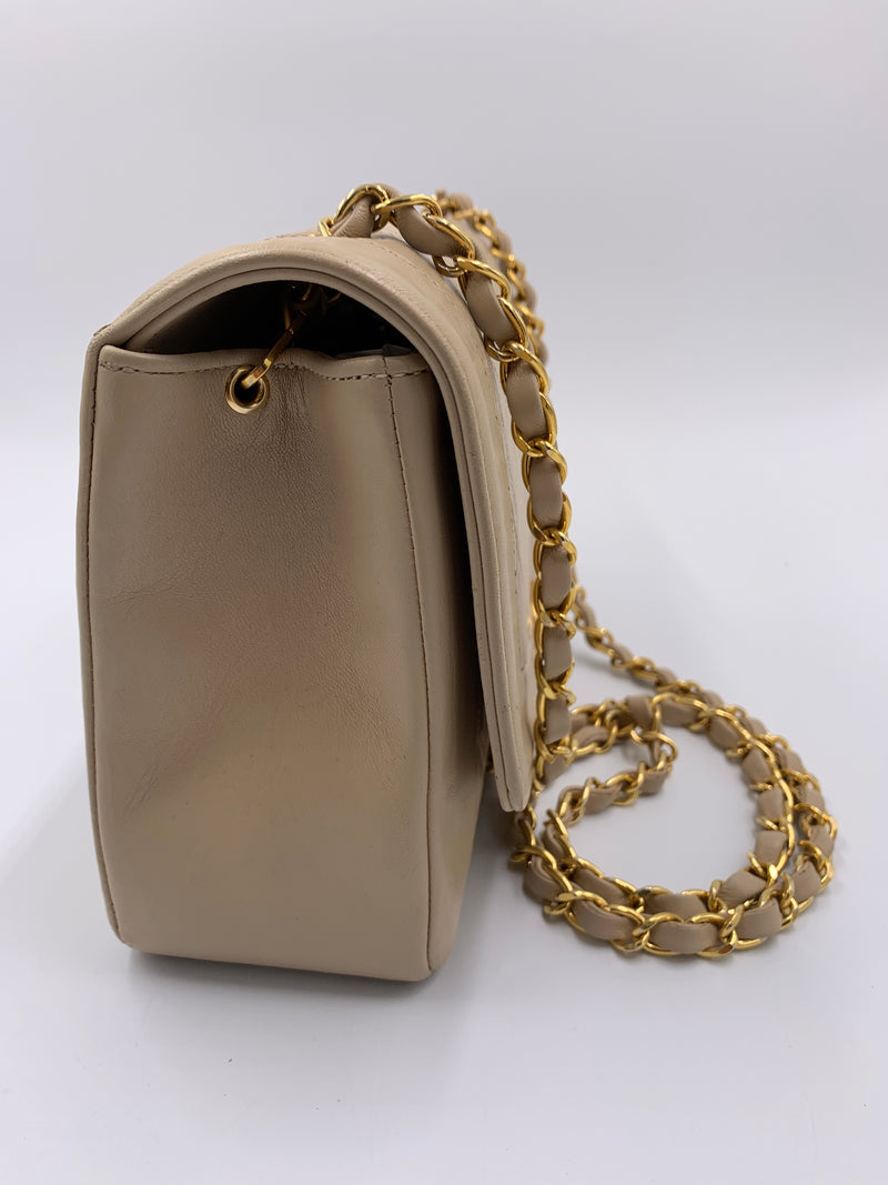 Sold-CHANEL Lambskin Medium Diana Single Chain Single Flap Bag Beige/gold