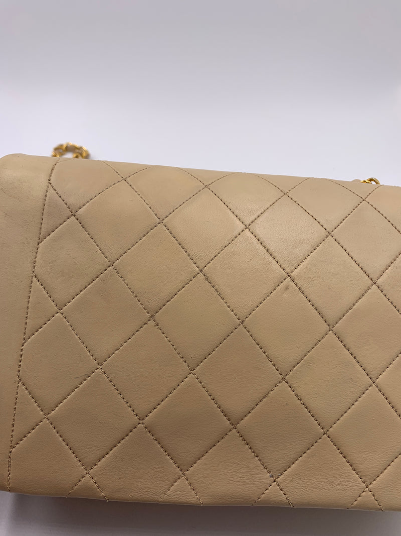 Sold-CHANEL Lambskin Medium Diana Single Chain Single Flap Bag Beige/gold