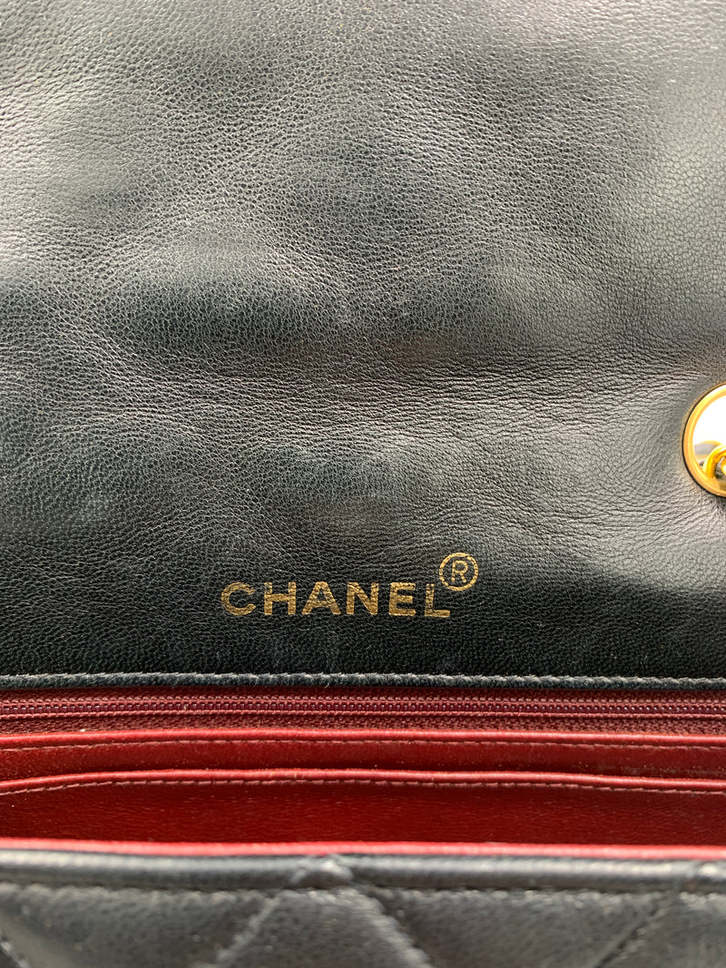 Sold-CHANEL Lambskin Small Diana Single Chain Single Flap Bag Black Gold Hardware