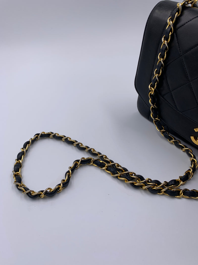 Sold-CHANEL Lambskin Medium Diana Single Chain Single Flap Bag Black Gold Hardware