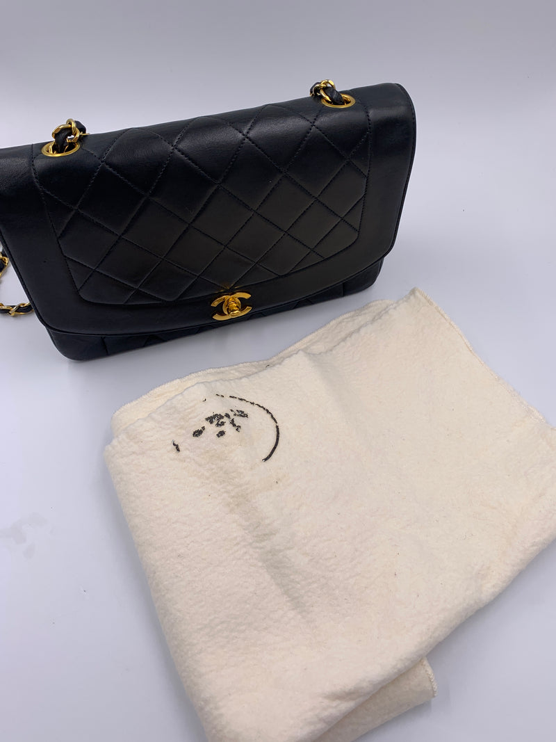 Sold-CHANEL Lambskin Medium Diana Single Chain Single Flap Bag Black Gold Hardware