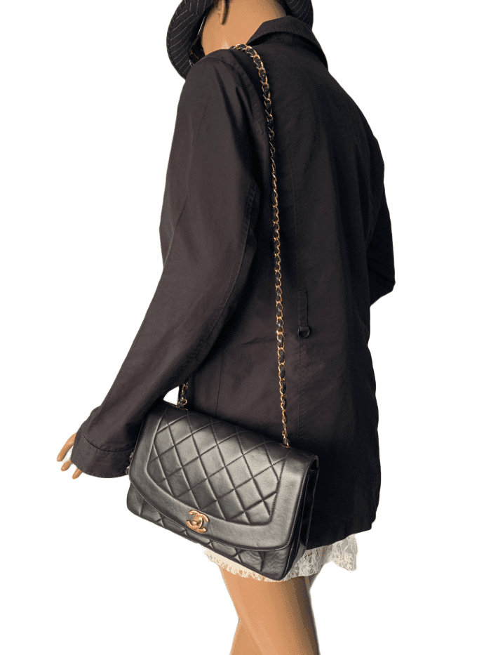 Sold-CHANEL Lambskin Medium Diana Single Chain Single Flap Bag Black Gold Hardware