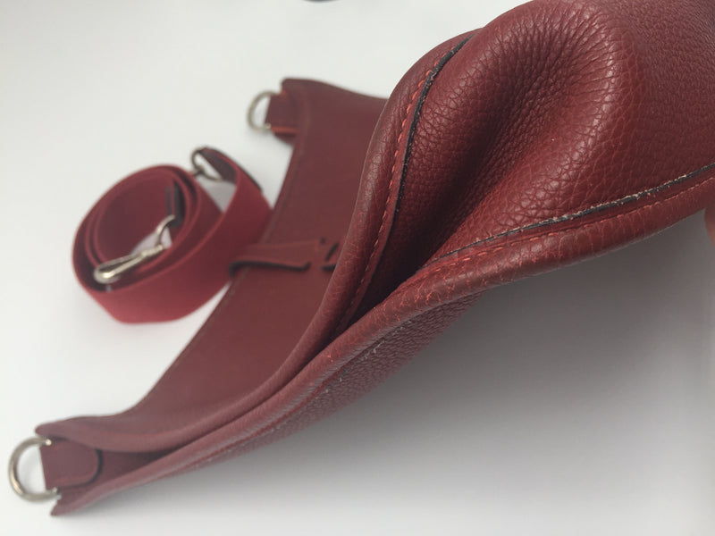 Sold - HERMES Evelyne PM Togo Burgundy