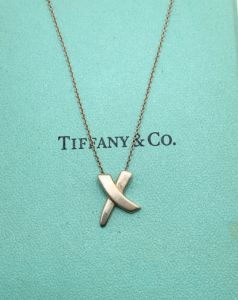 Tiffany 
Co 925 Silver Paloma Picasso X Kiss Small Size Pendant Necklace