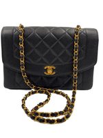 Sold-CHANEL Caviar Medium Diana Black in Gold Hardware