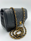 Sold-CHANEL Lambskin Small Diana Single Chain Single Flap Bag Black/gold hardware