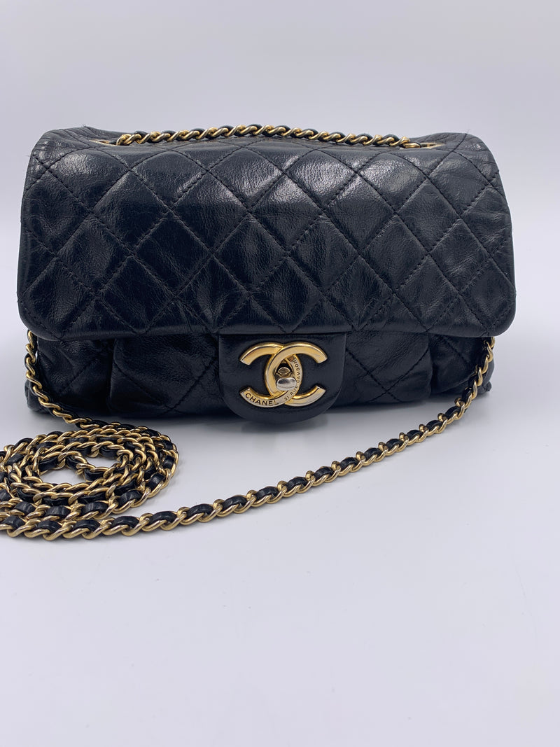 Sold-CHANEL Iridescent Calfskin Flap Crossbody Bag - Black Gold Hardware