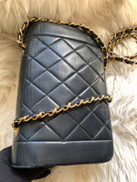 Sold-CHANEL Lambskin Small Diana Single Chain Single Flap Bag Black/gold hardware