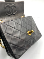 CHANEL Classic Lambskin Chain Mini Square Flap Bag black in Gold Hardware