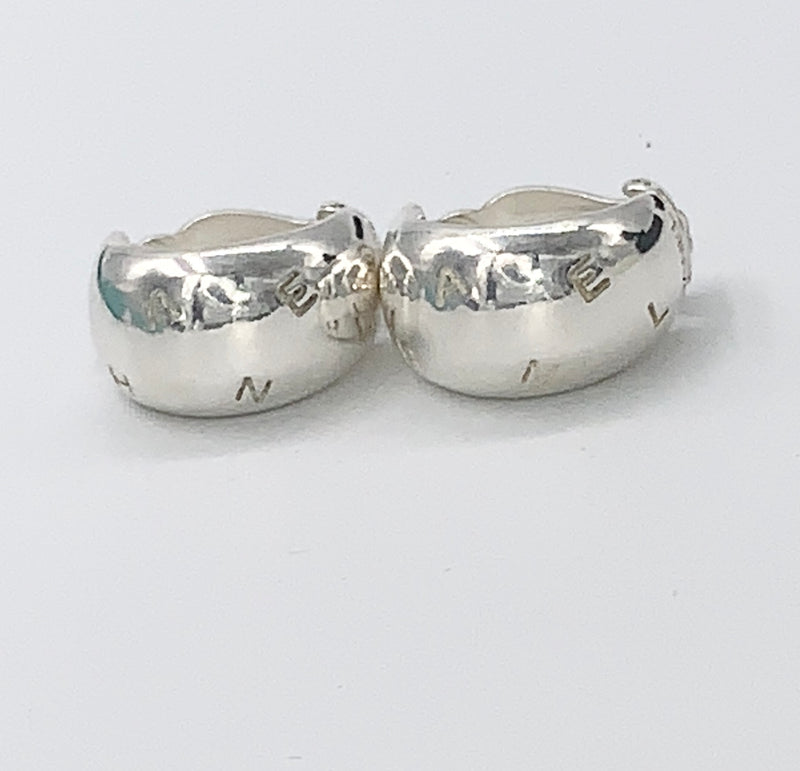 Sold-CHANEL Vintage 925 Silver Clip-on Earrings