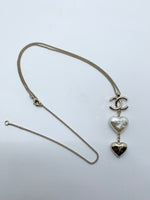 Sold-CHANEL CC Logo Double Heart Adjustable Necklace in Gold Hardware