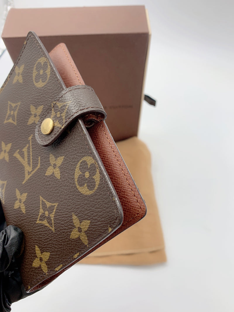 Sold-LOUIS VUITTON Monogram Canvas Small Ring Agenda