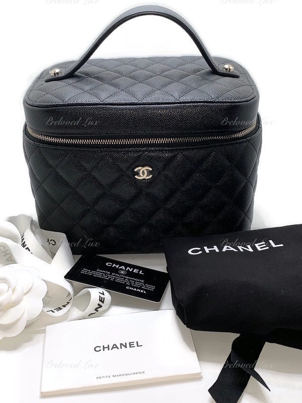 Sold-CHANEL Black Caviar Vanity Cosmetic Bag in Gold Hardware