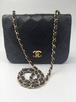 Sold-CHANEL Lambskin Vintage Single Flap - Black GHW