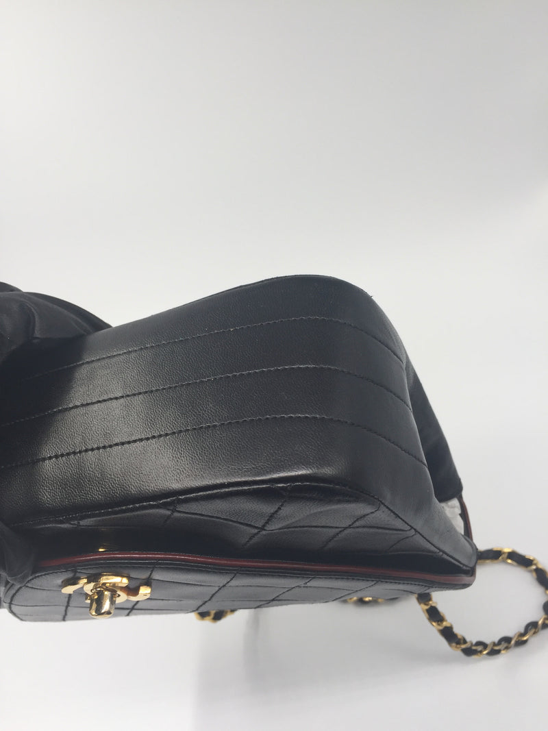 Sold-CHANEL Lambskin Vintage Single Flap - Black GHW