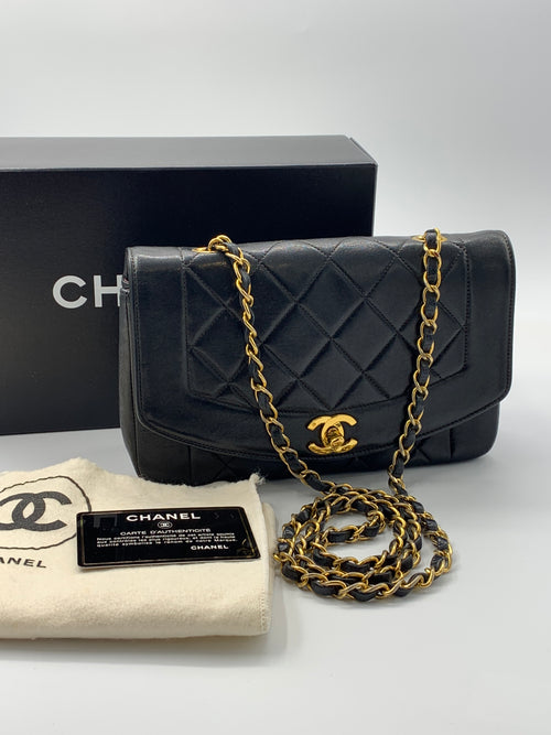 Sold-CHANEL Lambskin Small Diana Single Chain Single Flap Bag Black/gold