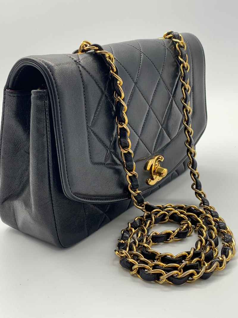 Sold-CHANEL Lambskin Small Diana Single Chain Single Flap Bag Black/gold