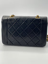 Sold-CHANEL Lambskin Small Diana Single Chain Single Flap Bag Black/gold