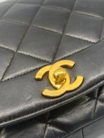 Sold-CHANEL Lambskin Medium Diana Single Chain Single Flap Bag Black/gold