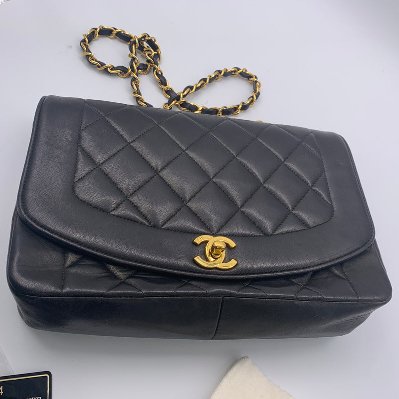 Sold-CHANEL Lambskin Medium Diana Single Chain Single Flap Bag Black/gold