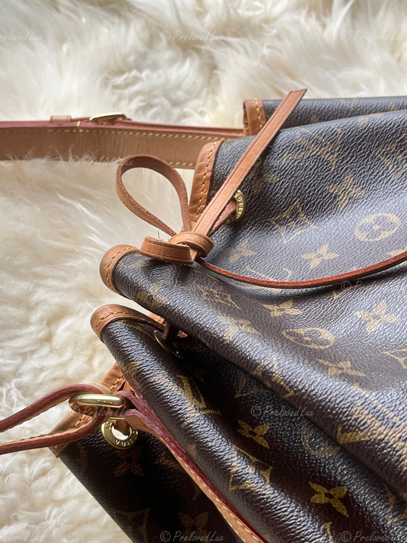 Sold-LOUIS VUITTON Monogram Neo Noe GM Bucket Shoulder Bag