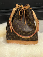 Sold-LOUIS VUITTON Monogram Neo Noe GM Bucket Shoulder Bag