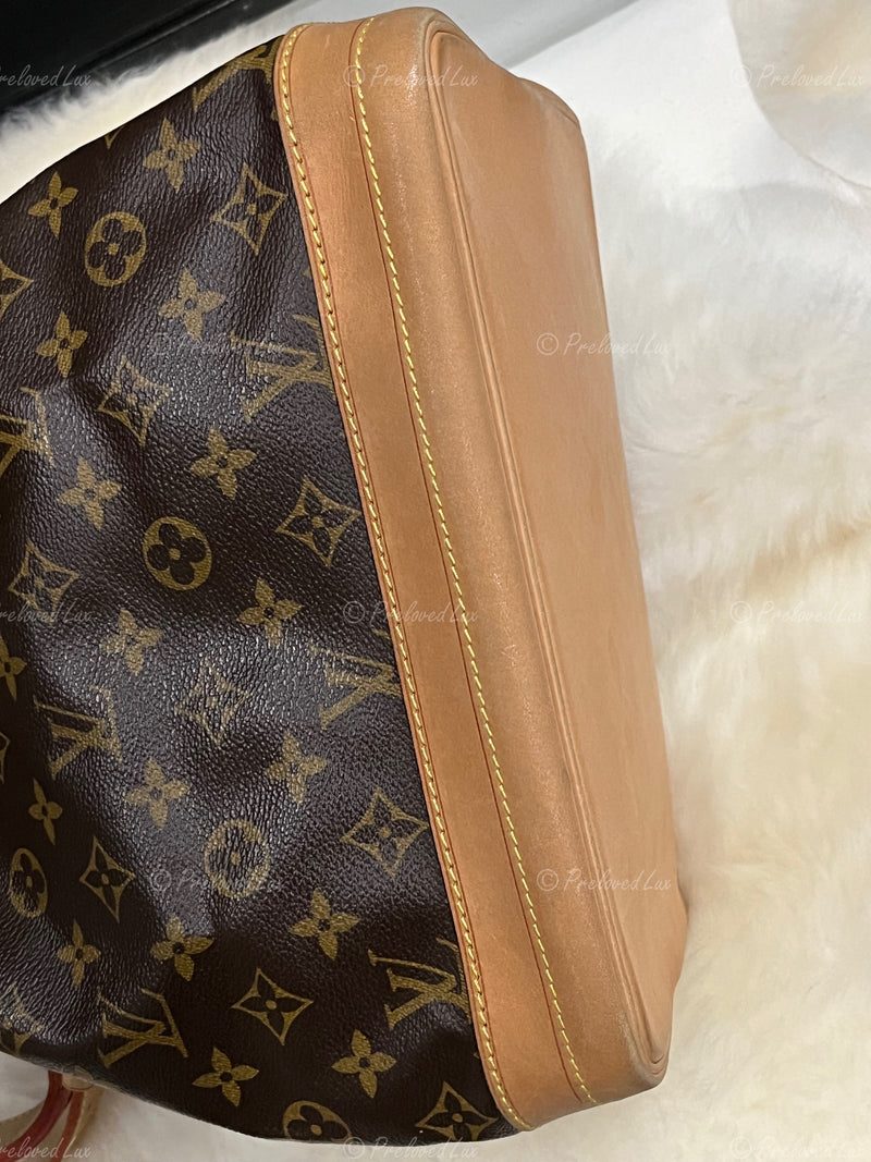 Sold-LOUIS VUITTON Monogram Neo Noe GM Bucket Shoulder Bag