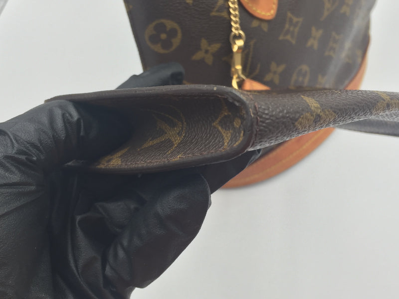 Sold-LOUIS VUITTON Monogram Bucket PM with Pouch M42238