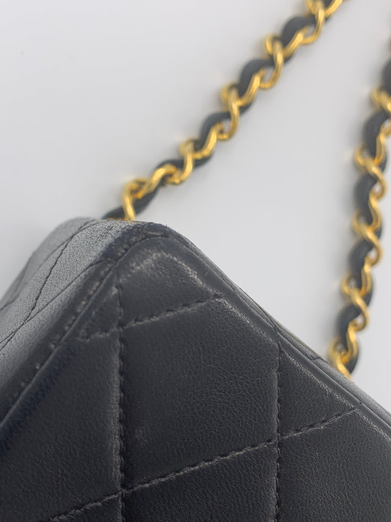 Sold-CHANEL Classic Lambskin Chain Mini Square Flap Bag black/gold J187