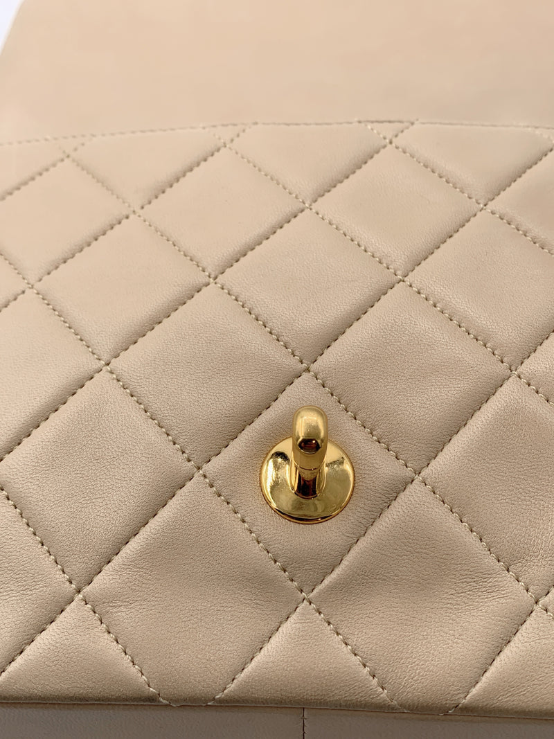 Sold-CHANEL Vintage Lambskin Single Flap Bag Beige/gold hardware