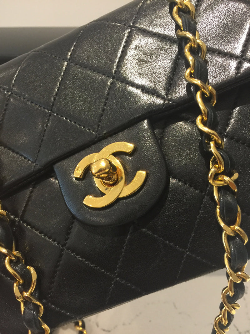 Sold-CHANEL Classic Lambskin Chain Mini Square Flap Bag black/gold J187