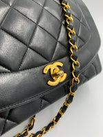 Sold-CHANEL Lambskin Medium Diana Single Chain Single Flap Bag Black/gold