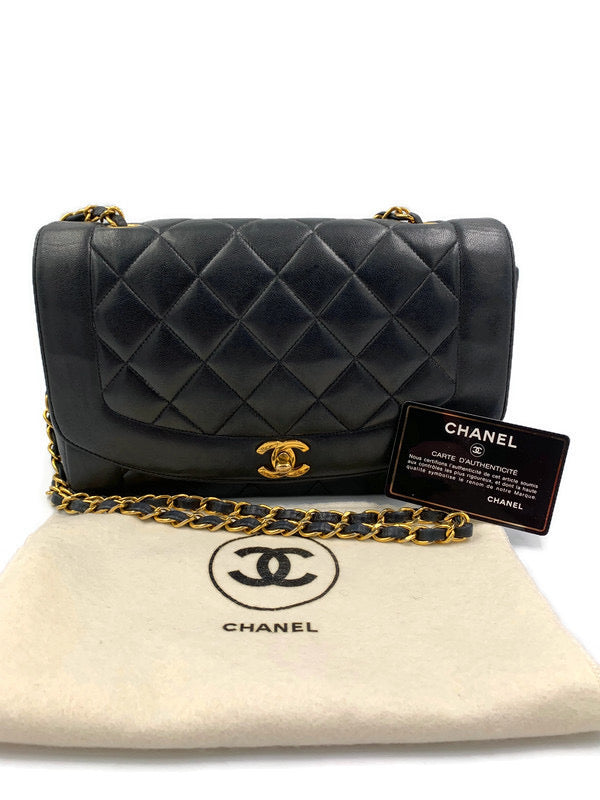 Sold-CHANEL Lambskin Medium Diana Single Chain Single Flap Bag Black/gold