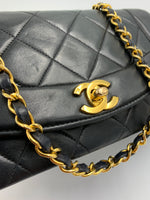 Sold-CHANEL Lambskin Small Diana Single Chain Single Flap Bag Black/gold