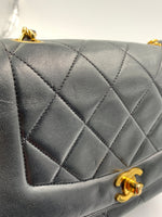 Sold-CHANEL Lambskin Small Diana Single Chain Single Flap Bag Black/gold